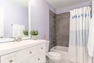1564 Darien Lake Dr, Darien, IL 60561 - Photo 13