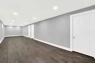 6420 Windsor Ave, Berwyn, IL 60402 - Photo 13