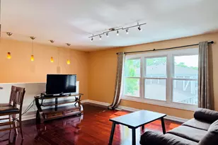 1017 Newport Harbor, Schaumburg, IL 60193 - Photo 5