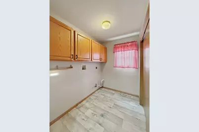 771 S Parkcrest Drive #771, Freeport, IL 61032 - Photo 13