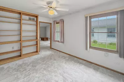 771 S Parkcrest Drive #771, Freeport, IL 61032 - Photo 9