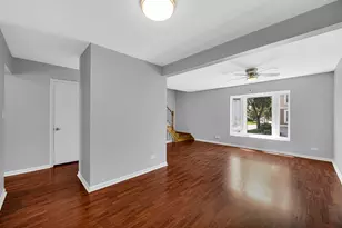2210 Langdon Pl, Hoffman Estates, IL 60169 - Photo 7