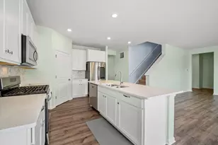 759 Kentshire Cir, Elgin, IL 60124 - Photo 9