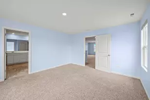 759 Kentshire Cir, Elgin, IL 60124 - Photo 27