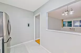 8500 Skokie Blvd, Skokie, IL 60077 - Photo 11