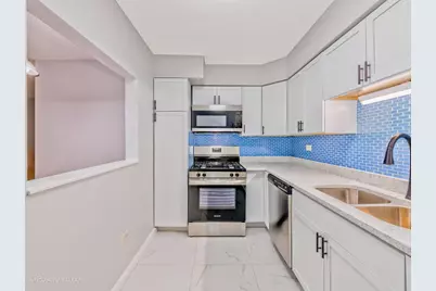 8500 Skokie Boulevard #2C, Skokie, IL 60077 - Photo 9