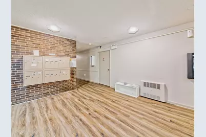 8500 Skokie Boulevard #2C, Skokie, IL 60077 - Photo 3