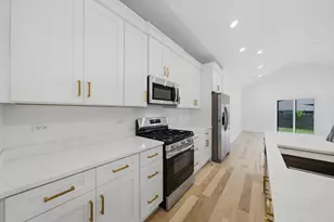 10718 S Worth Ave, Worth, IL 60482 - Photo 15