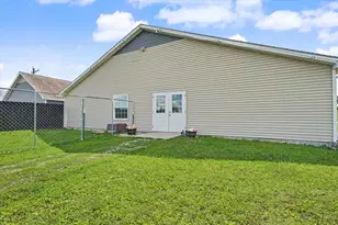 2201 Kickapoo Dr, Danville, IL 61832 - Photo 23