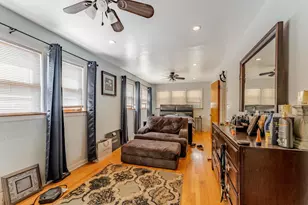 8800 S Merrill Ave, Chicago, IL 60617 - Photo 11