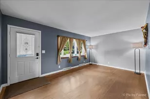 383 Lloyd St, Cary, IL 60013 - Photo 3