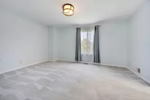 1260 Arapaho Ct, Naperville, IL 60540 - Photo 11
