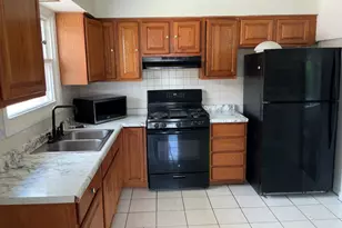 15947 Vine Ave, Harvey, IL 60426 - Photo 7