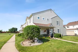 138 Azalea Cir, Romeoville, IL 60446 - Photo 1