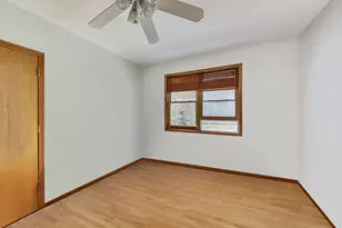 917 W Lakeside Pl, Chicago, IL 60640 - Photo 11
