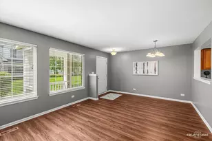616 Lincoln Station Dr, Oswego, IL 60543 - Photo 3