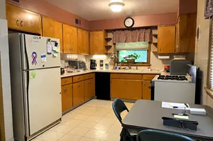 9528 S Brandt Ave, Oak Lawn, IL 60453 - Photo 3