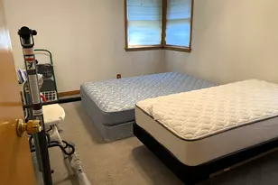 9528 S Brandt Ave, Oak Lawn, IL 60453 - Photo 5