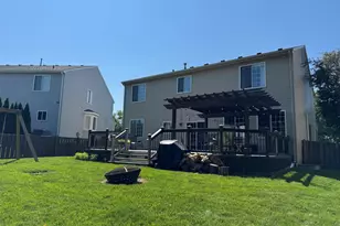 450 Montauk Ln, Pingree Grove, IL 60140 - Photo 23