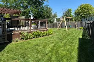 450 Montauk Ln, Pingree Grove, IL 60140 - Photo 25