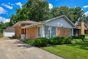 1401 Brophy Ave, Park Ridge, IL 60068 - Photo 1