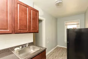 4602 N Beacon St, Chicago, IL 60640 - Photo 5