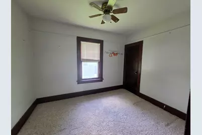 906 S Galena Avenue, Dixon, IL 61021 - Photo 17