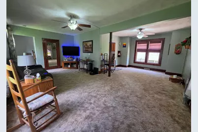 906 S Galena Avenue, Dixon, IL 61021 - Photo 7