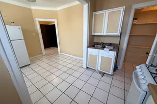 2146 S Gunderson Ave, Berwyn, IL 60402 - Photo 11