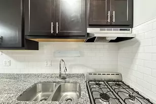 4616 N Beacon St, Chicago, IL 60640 - Photo 5