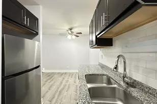 4616 N Beacon St, Chicago, IL 60640 - Photo 7
