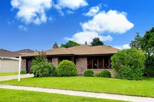 15643 Calypso Ln, Orland Park, IL 60462 - Photo 3