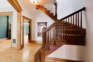 3807 N Alta Vista Terrace, Chicago, IL 60613 - Photo 3