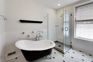3807 N Alta Vista Terrace, Chicago, IL 60613 - Photo 19