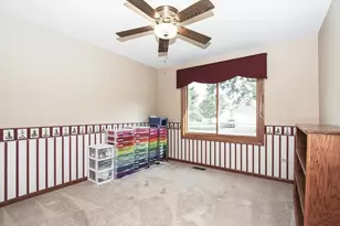 2039 Belvidere Line Dr, Elgin, IL 60123 - Photo 13