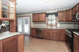 2039 Belvidere Line Dr, Elgin, IL 60123 - Photo 7