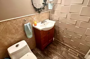 352 Dover Ln, Des Plaines, IL 60018 - Photo 15
