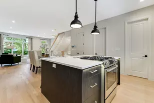 6915 N Western Ave, Chicago, IL 60645 - Photo 9