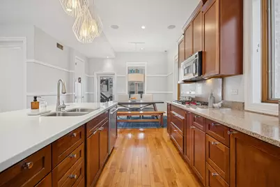 1065 N Marshfield Avenue #2, Chicago, IL 60622 - Photo 9