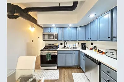 1933 W Grand Avenue #HOUSE, Chicago, IL 60622 - Photo 5