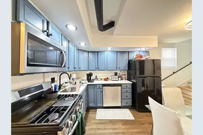 1933 W Grand Avenue #HOUSE, Chicago, IL 60622 - Photo 3