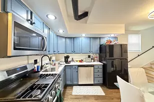 1933 W Grand Ave, Chicago, IL 60622 - Photo 3