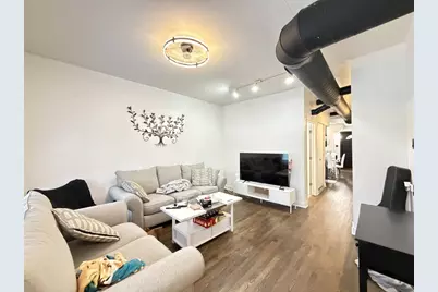 1933 W Grand Avenue #HOUSE, Chicago, IL 60622 - Photo 9
