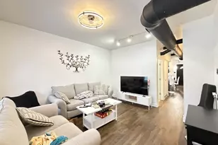 1933 W Grand Ave, Chicago, IL 60622 - Photo 9