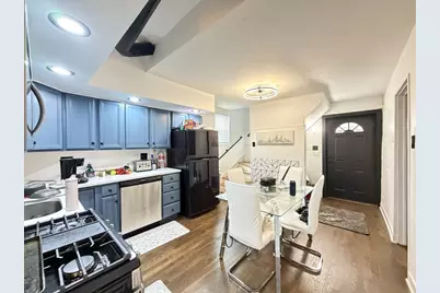 1933 W Grand Avenue #HOUSE, Chicago, IL 60622 - Photo 7
