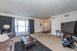 514 Judith Ct, Winthrop Harbor, IL 60096 - Photo 7