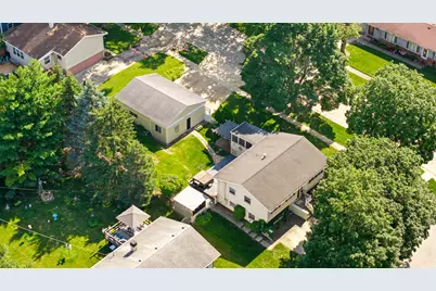 745 Sunbury Road, South Elgin, IL 60177 - Photo 41