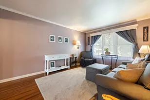 745 Sunbury Rd, South Elgin, IL 60177 - Photo 9