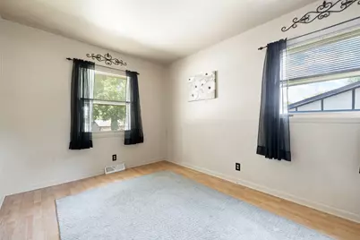 745 Sunbury Road, South Elgin, IL 60177 - Photo 13