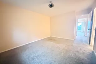 200 S Waters Edge Dr, Glendale Heights, IL 60139 - Photo 13